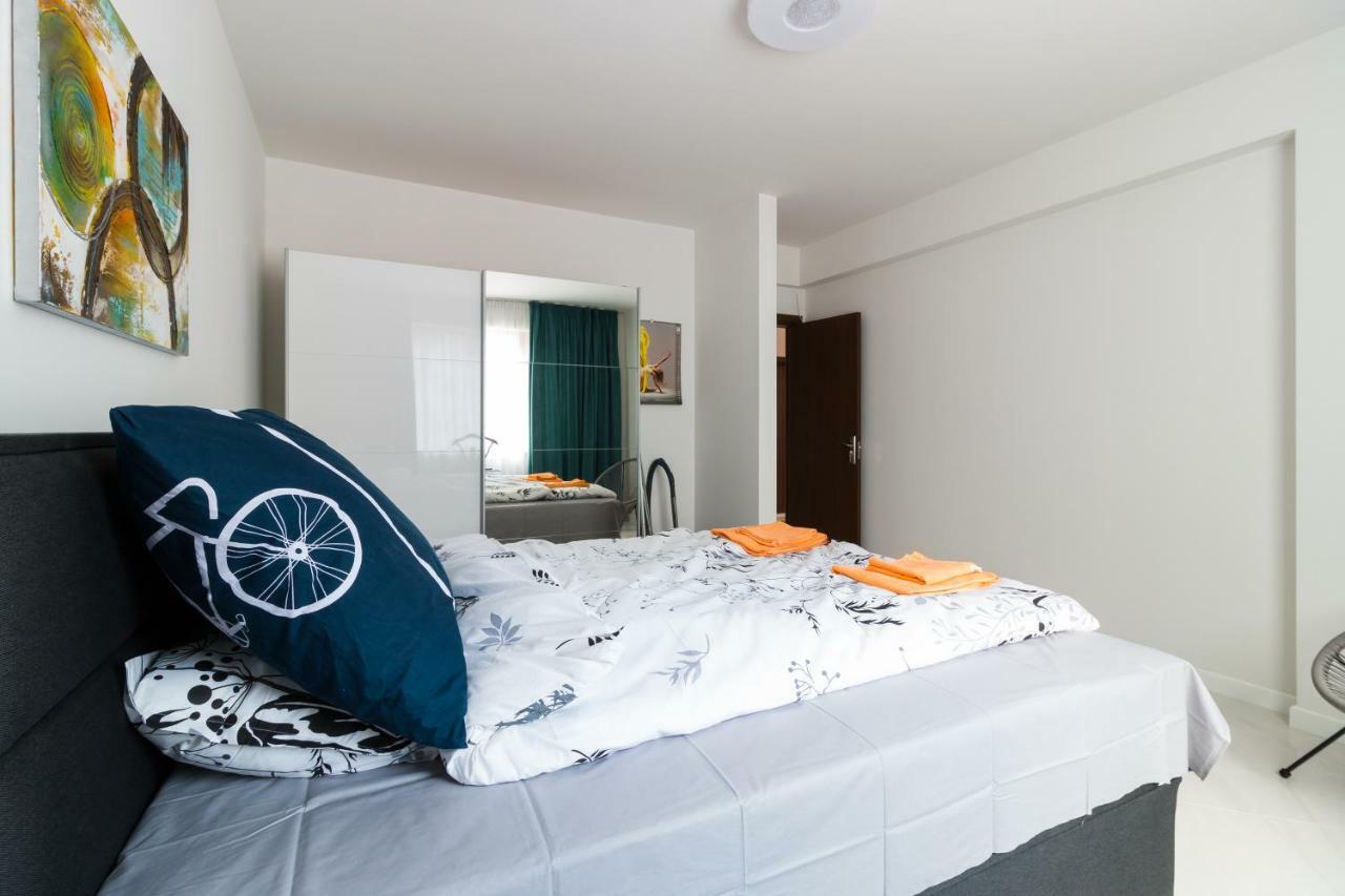 Pop Your Colors - Funky And Modern 1Bdr Apt By Flat Mаnager Plovdiv Eksteriør billede