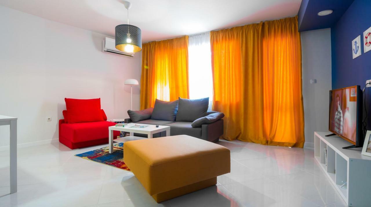Pop Your Colors - Funky And Modern 1Bdr Apt By Flat Mаnager Plovdiv Eksteriør billede